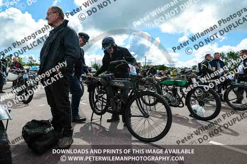 Vintage motorcycle club;eventdigitalimages;no limits trackdays;peter wileman photography;vintage motocycles;vmcc banbury run photographs